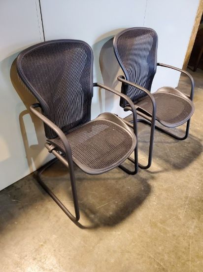 Picture of Herman Miller Areon Guest Chair (2 available B size)
