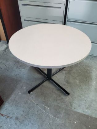 Picture of 36" Round Table