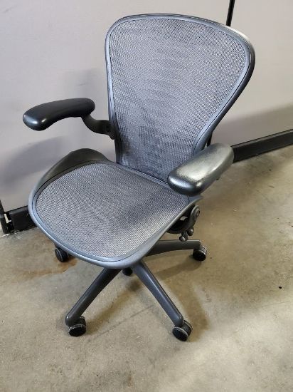 Picture of Herman Miller Areon Office Chair (B size)