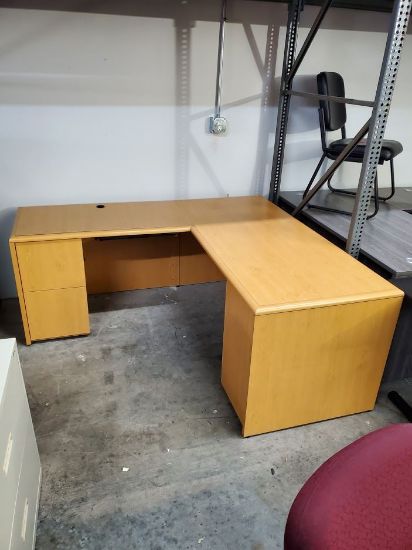 Picture of 66" x 72" Honey Left Hand L Desk