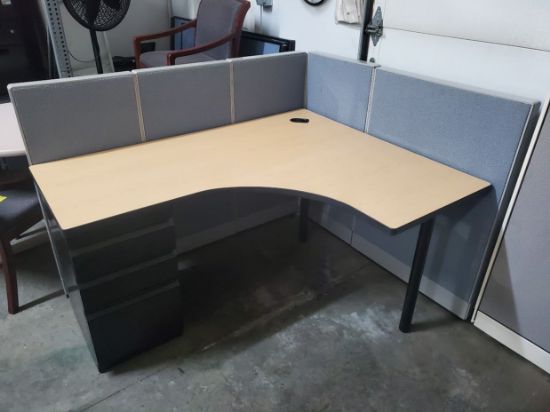 Picture of Steelcase 9000 Enhanced 42" high panels Cubicle Workstation 5x4