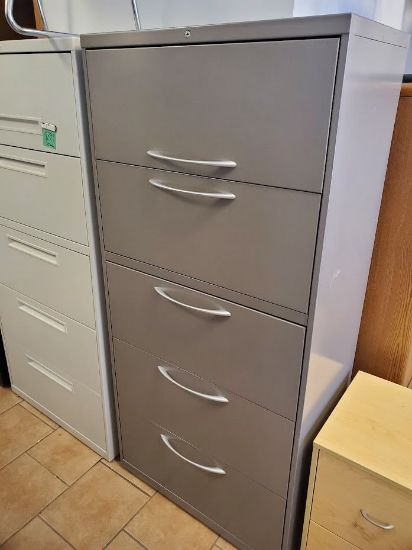 Picture of Hon 5dr. 30" wide grey Lateral File locking