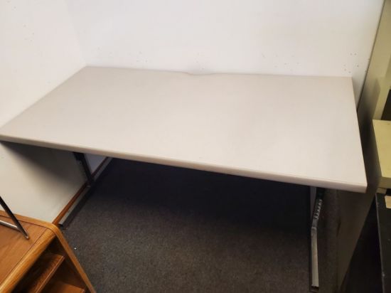 Picture of 30x60 Table