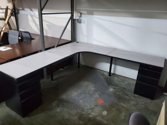Picture of 90x90 Corner L Desk