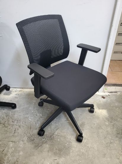 Picture of Mesh Back Office Chair