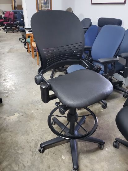 Picture of Steelcase V1 Leap Drafting Stool Chair