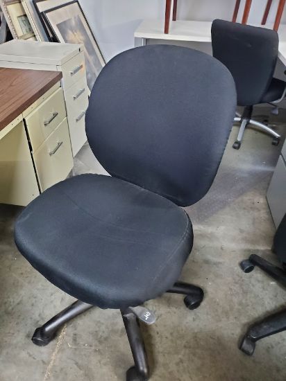 Picture of Black Task Chair