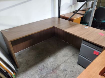 Picture of 66x72 L Desk