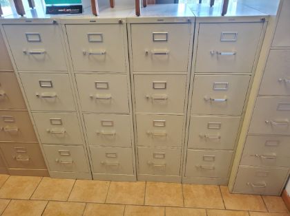 Picture of 4dr. letter size  15w x 25d x 52h Putty Locking with key