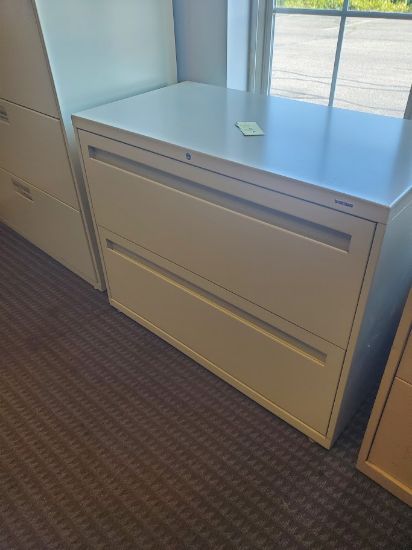 Picture of Hon 2dr. 36" Lateral File Putty locking w/key 