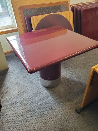Picture of 36" Square Table