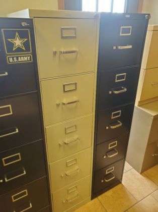 Picture of 5dr. letter size  15w x 26 1/2d x 60h Putty Locking with key 