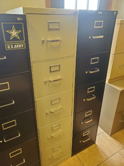 Picture of 5dr. letter size  15w x 26 1/2d x 60h Putty Locking with key 