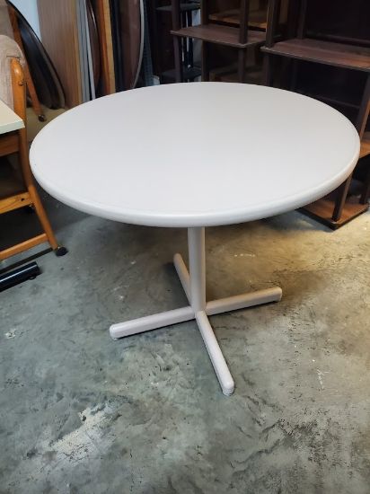 Picture of  36" Round Table