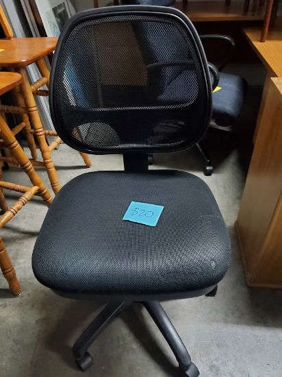 Picture of Black Mesh Task Chair