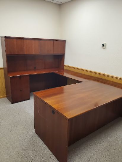 Picture of Kimball U Unit Desk with hutch 72x106x72 