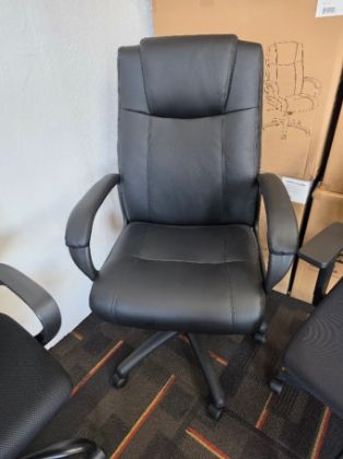 Picture of Premiera Executive Leather Swivel Chair – Display Model, Never Used